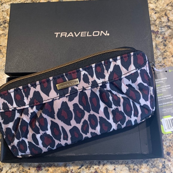 Travelon Bags Rfid Blocking Single Zip Wallet Poshmark